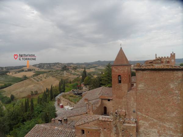 AGRITURISMO Il Torrione e calanchi di San Giorsolè